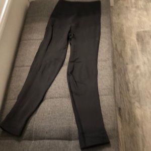 Zone in Lululemon tights size 2